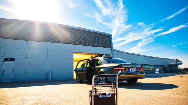 Les avantages d'opter pour un taxi au départ de l'aéroport Lyon Saint-Exupéry